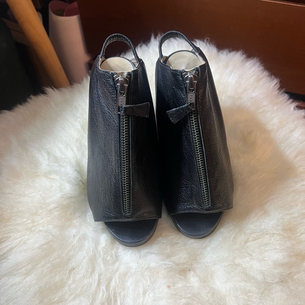 Opening Ceremony Black Leather Mules Size 7 - Picture 4 of 4